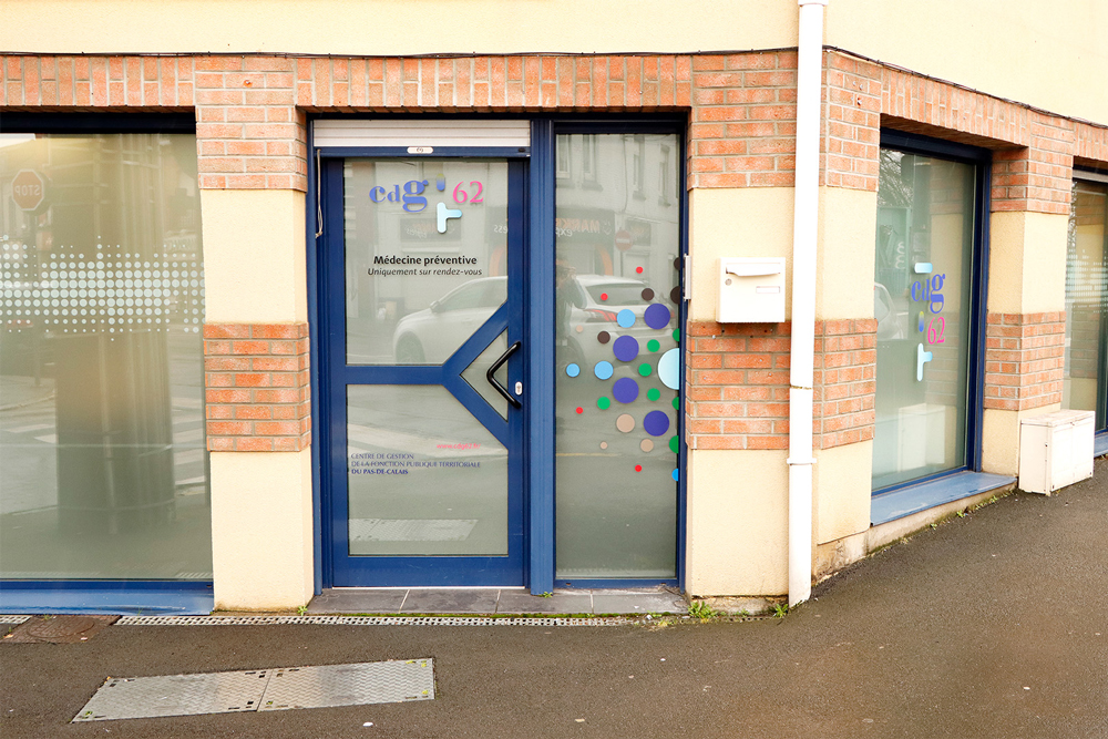 Façade du local de l'antenne médicale de Lens